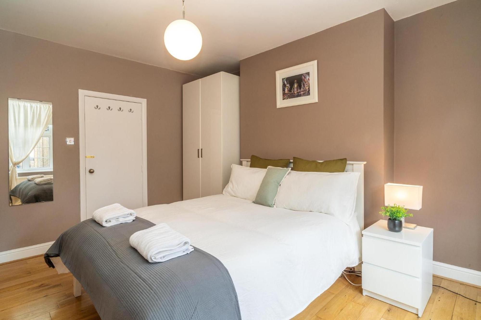 Apartament Location! 2 Bed/2Bath - Pro Host Londyn Zewnętrze zdjęcie