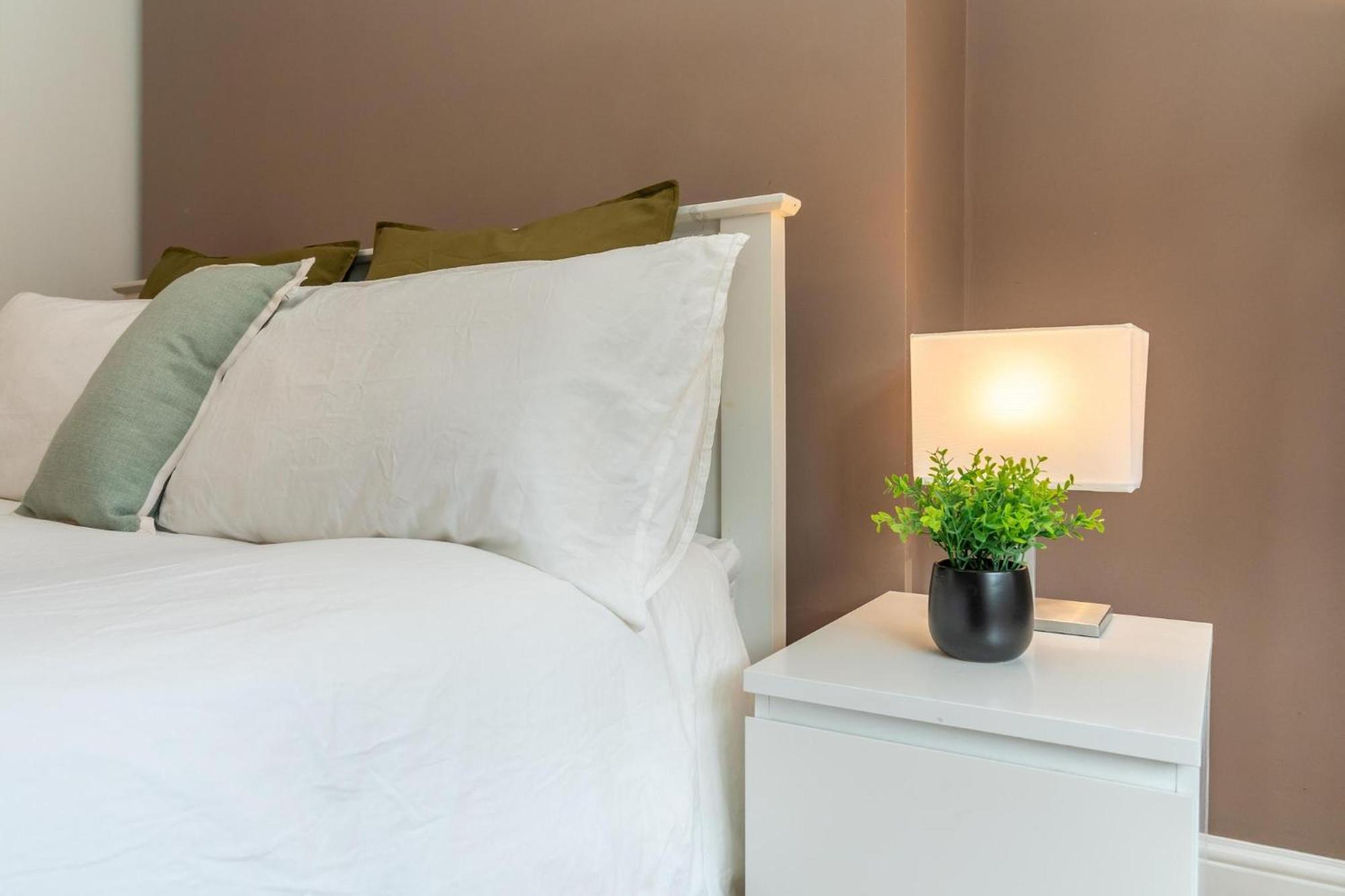 Apartament Location! 2 Bed/2Bath - Pro Host Londyn Zewnętrze zdjęcie